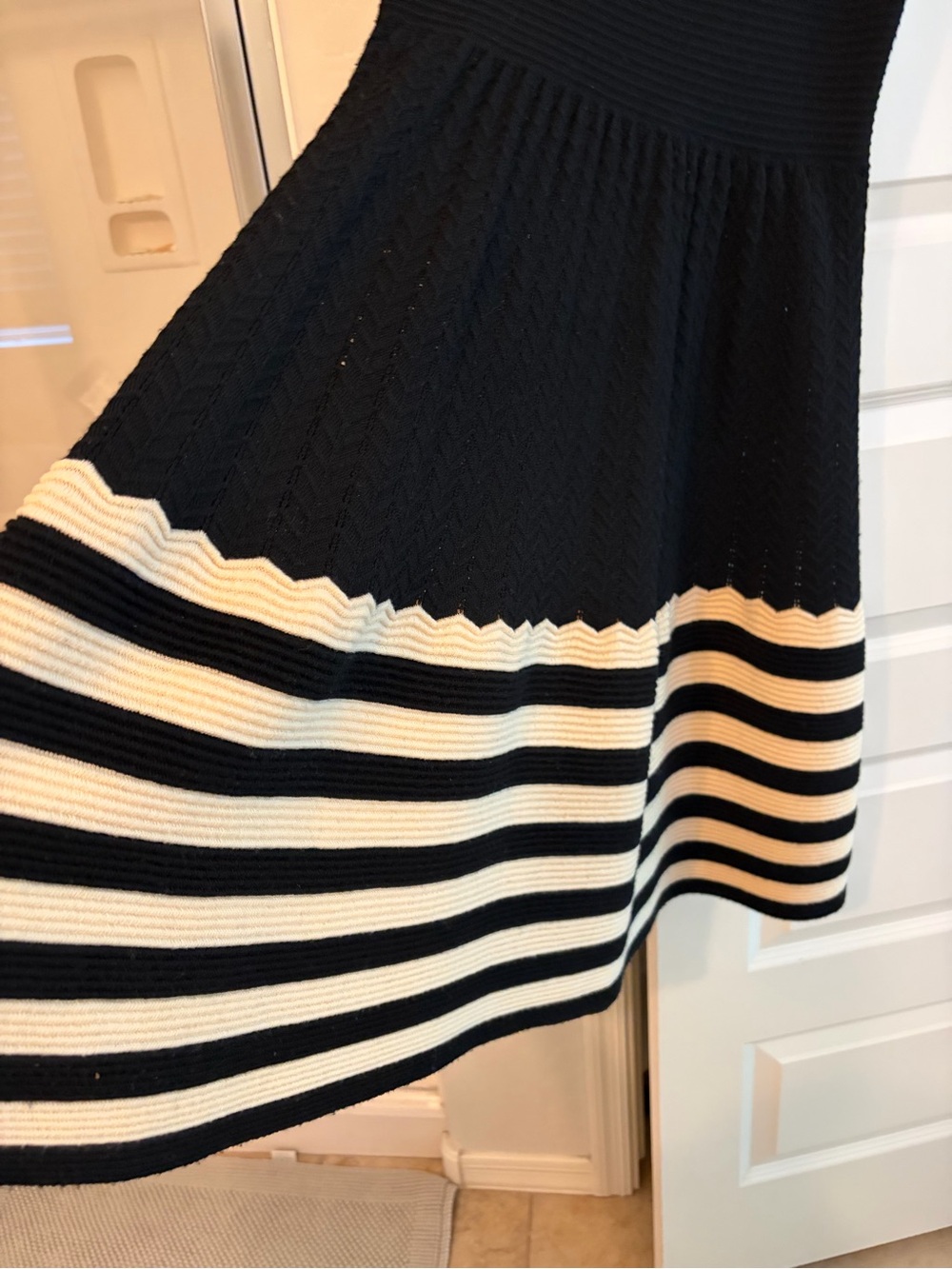 Kate Spade ♠️ Knit Black and White Dress - Picture 5 of 7
